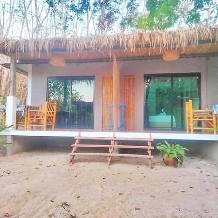 Phurin Thara Resort 란타섬 외부 사진
