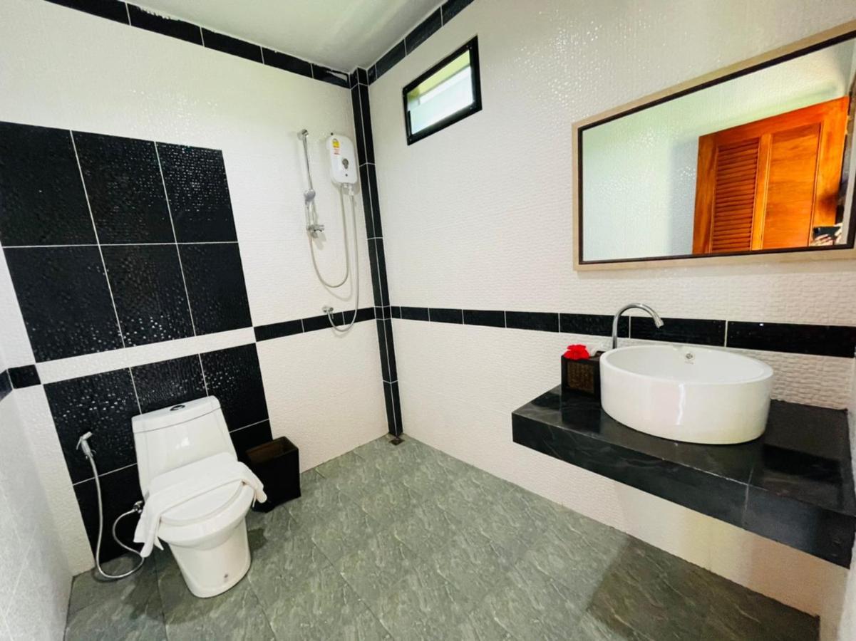 Phurin Thara Resort 란타섬 외부 사진