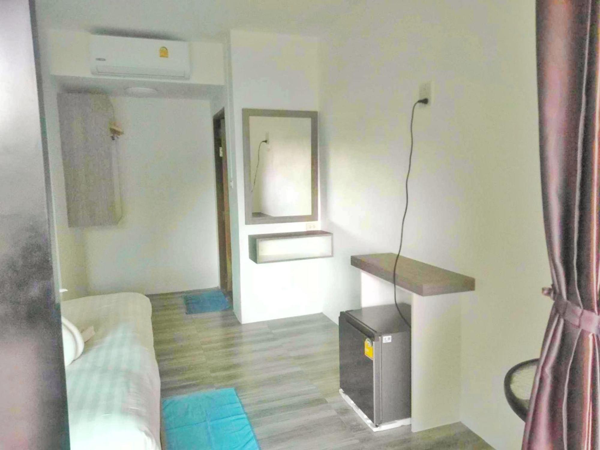 Phurin Thara Resort 란타섬 외부 사진