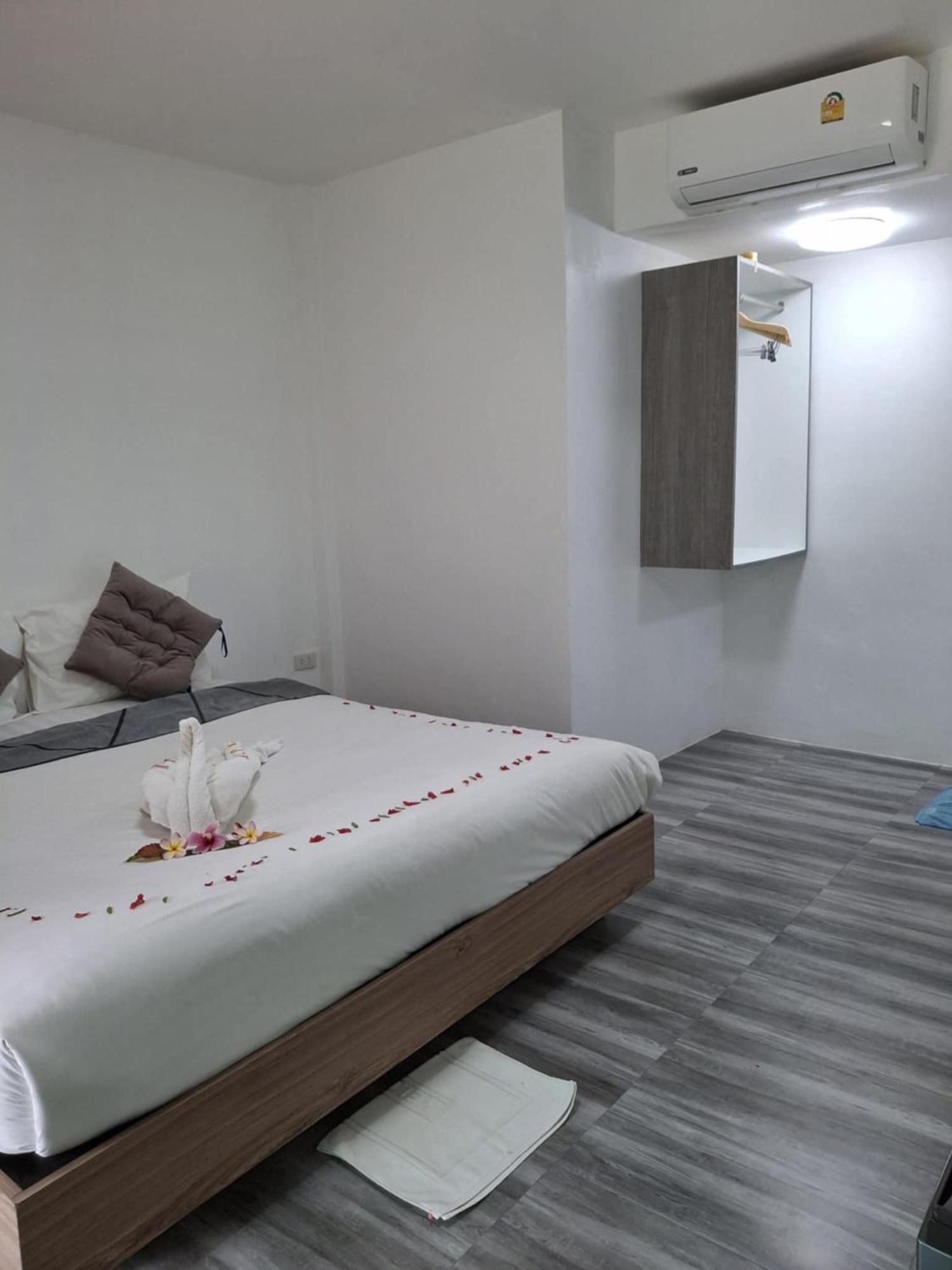 Phurin Thara Resort 란타섬 외부 사진
